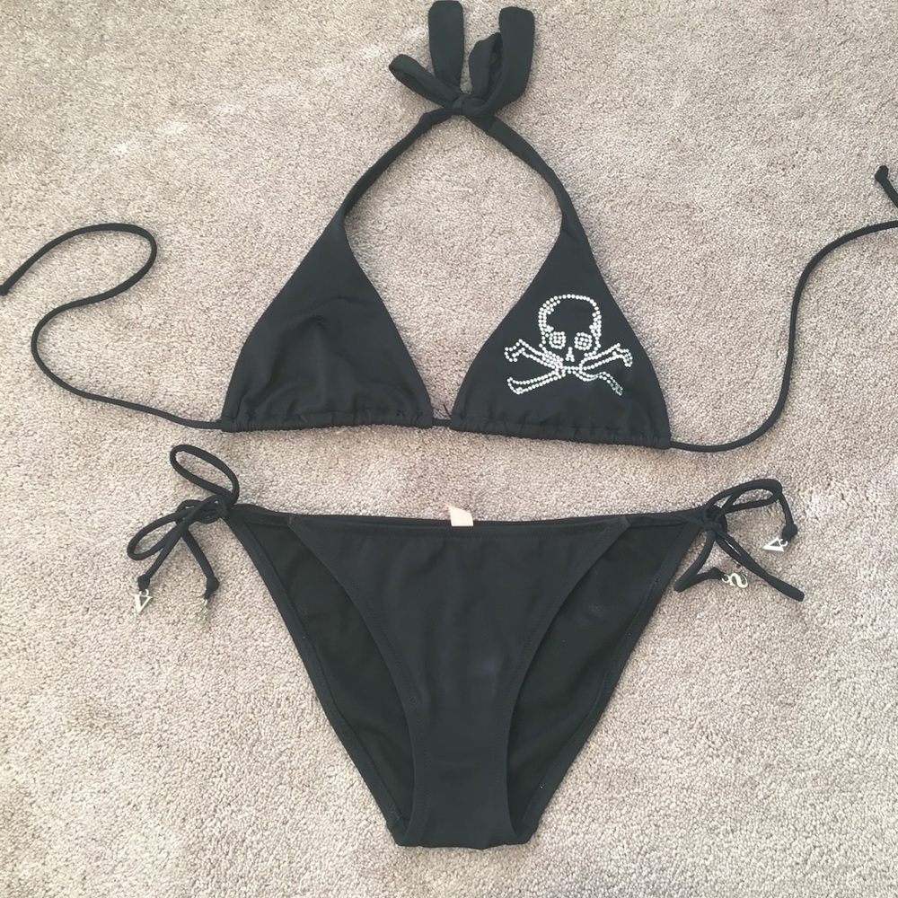 Victoria's Secret skull and crossbones bikini set